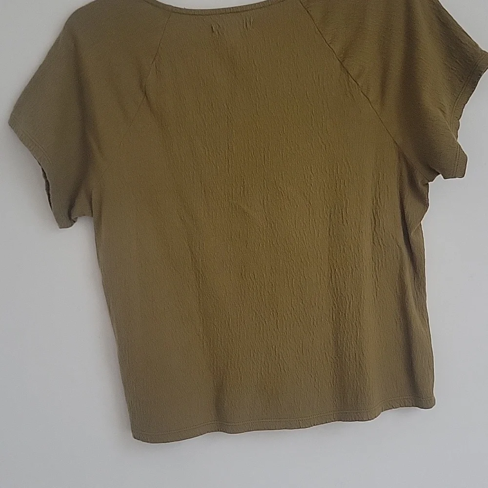 Madewell Olive Green V-Neck Short Sleeve Tee with Front Ruching - Picture 5 of 5